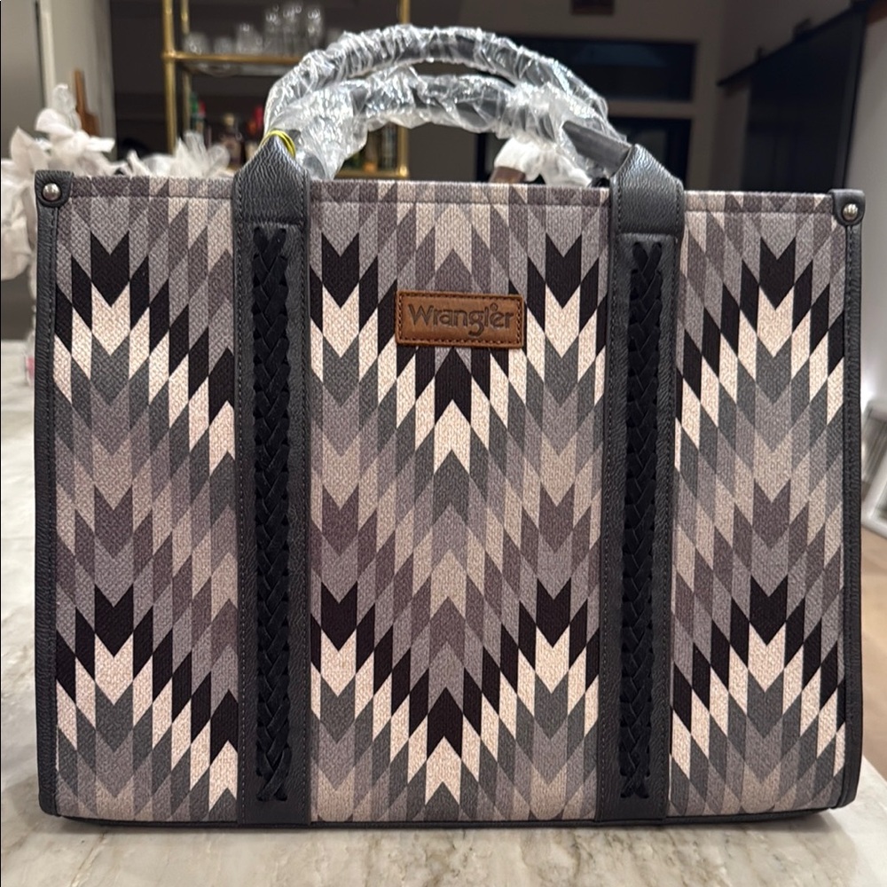Wrangler Geometric Patterned Gray and Black Women's Bag